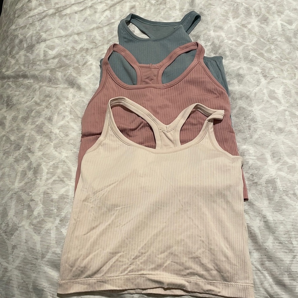 Lululemon ebb to street crop tanks (3)